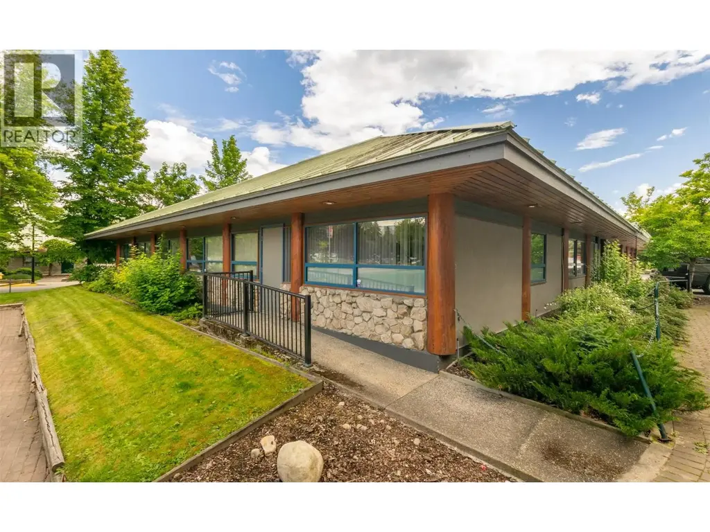 781 Marine Park Drive Ne, Salmon Arm
